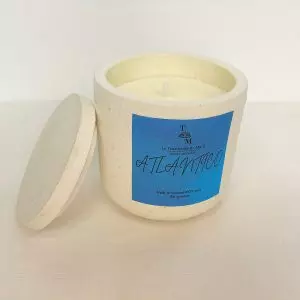 Vela de soja aroma Atlántico con notas marinas y frescas, ambientador natural para hogar estilo nórdico o moderno.