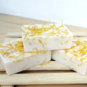 Jabón de caléndula, hidratante y regeneradora, ideales para pieles sensible