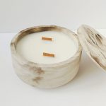 Vela de cera de soja en cuenco artesanal