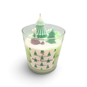 Vela artesanal tipo postre decorada con mini abetos de cera aroma abeto navideño - La Trastienda de Maca